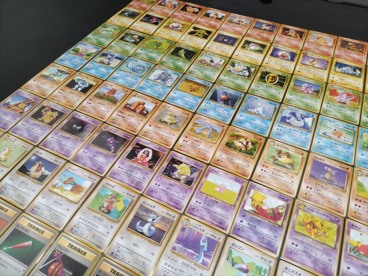究極解放!新・旧裏面ポケモンカード 大量まとめ売り 引退品 日本 究極解放!新・旧裏面ポケモンカード 大量まとめ売り 引退品 日本
