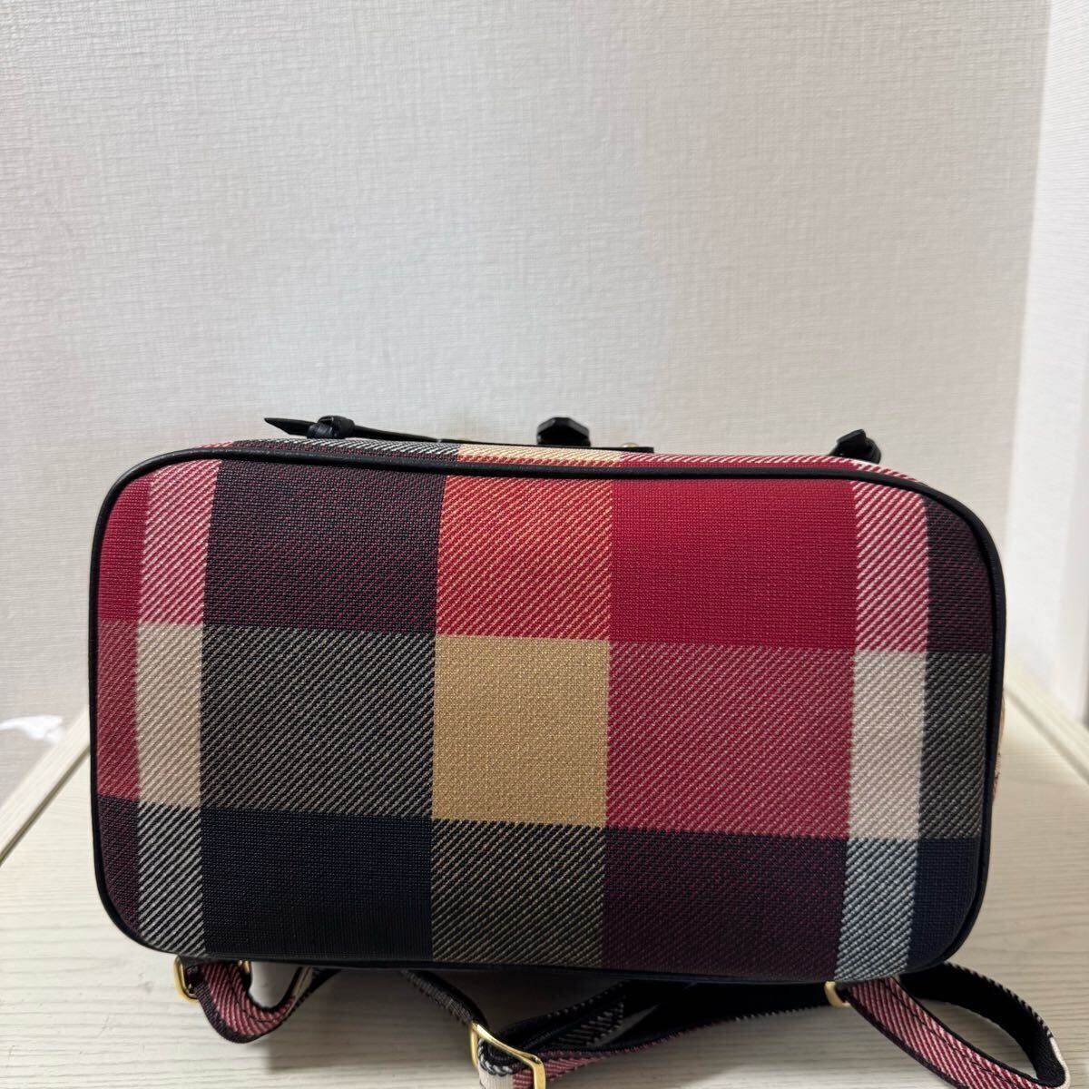 【再値下げ】【新品タグ付き】定価33000 BLUE LABEL CRESTBRIDGE ブルーレーベルクレストブリッジ リュックサック　チェック　バックパック