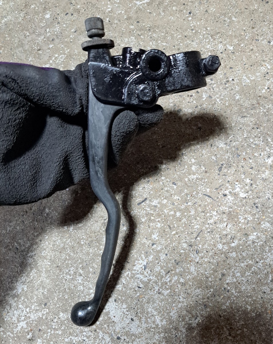 カワサキ Z400FX Z750FX クラッチ ホルダー 新品 送料込み 2025年最新Yahoo!オークション -z400fx クラッチホルダーの中古品