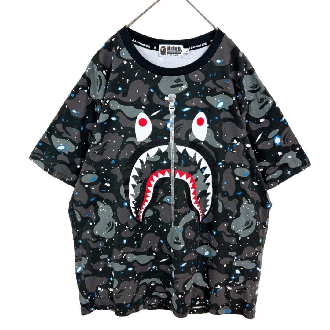美品★希少L★A BATHING APE アベイシングベイプ スペースカモ柄 シャークTシャツ 半袖カットソー BAPE Space Camo Shark Tee