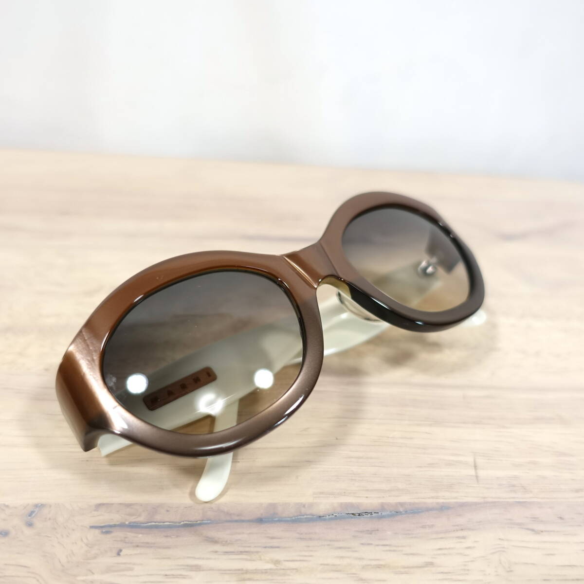 美品】マルニ 丸型サングラス 茶・アイボリー MARNI|Yahoo 美品】マルニ 丸型サングラス 茶・アイボリー MARNI|Yahoo