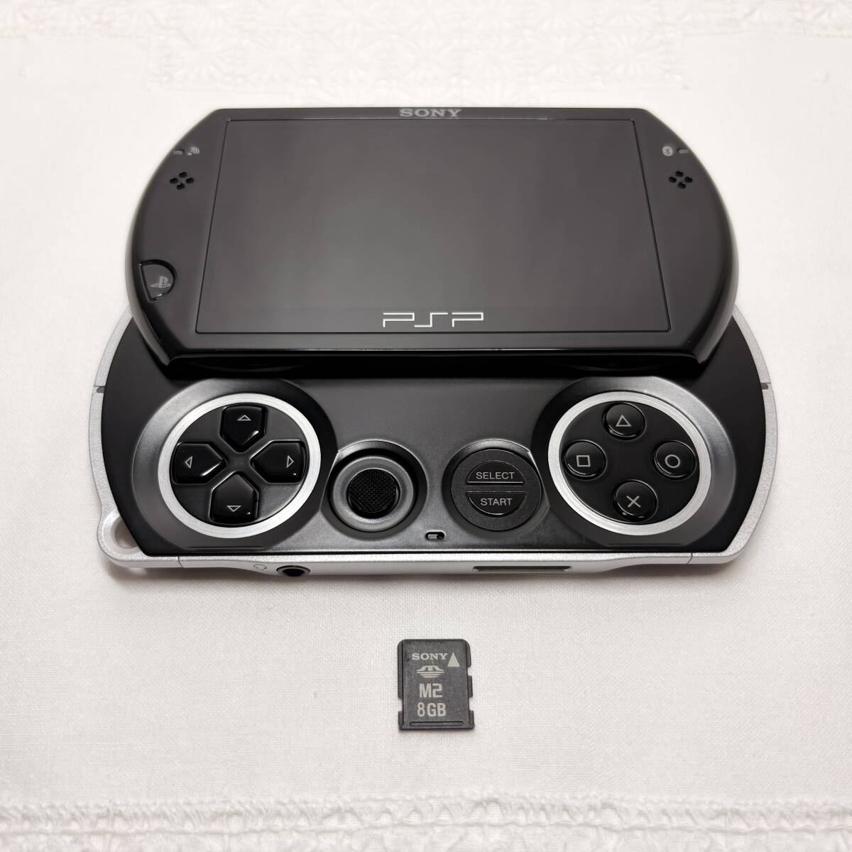 【動作良好】SONY PSP go 本体 ピアノ・ブラック【PSP-N1000PB 【動作良好】SONY PSP go 本体 ピアノ・ブラック【PSP-N1000PB