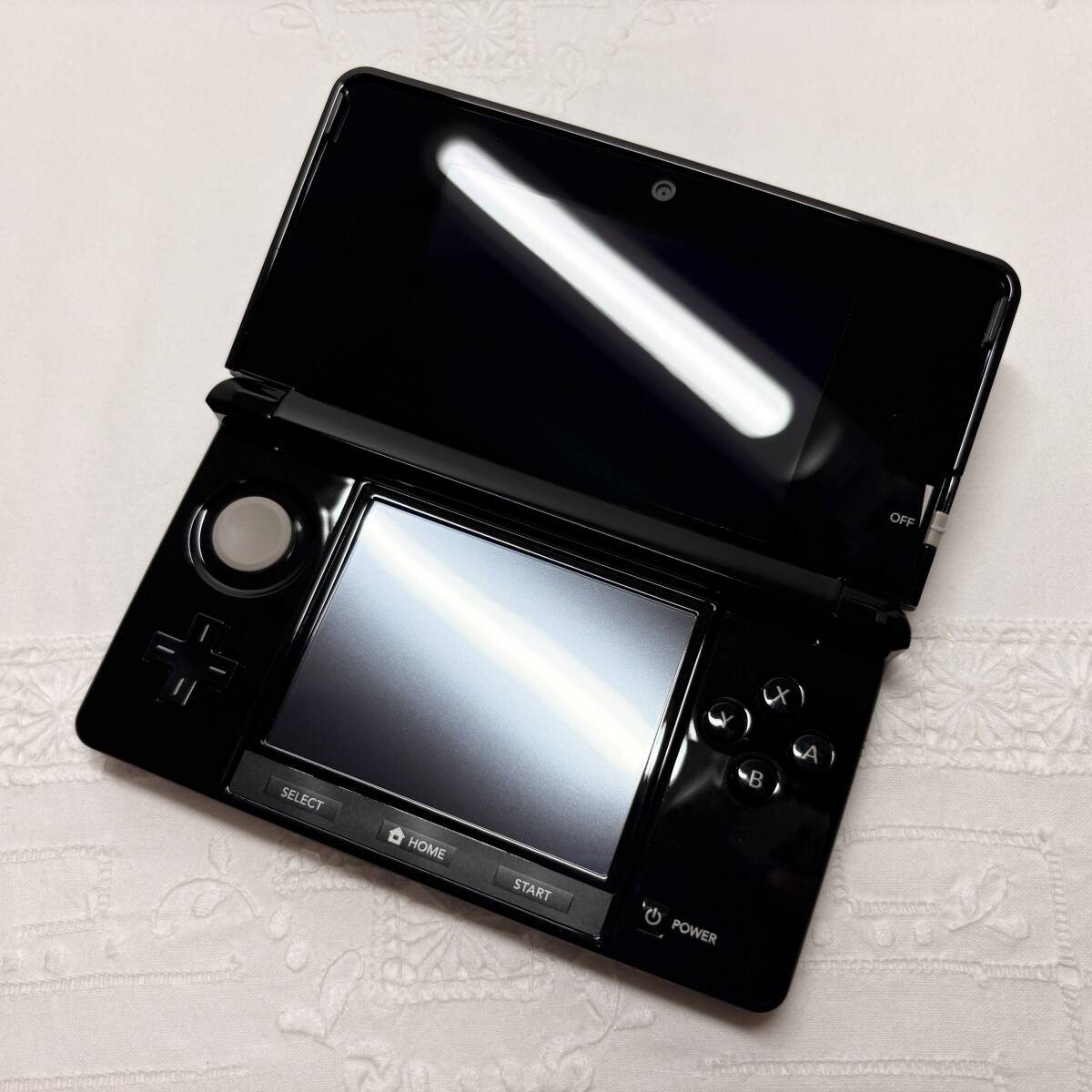 【動作良好】ニンテンドー3DS 本体【クリアブラック】任天堂 【動作良好】ニンテンドー3DS 本体【クリアブラック】任天堂