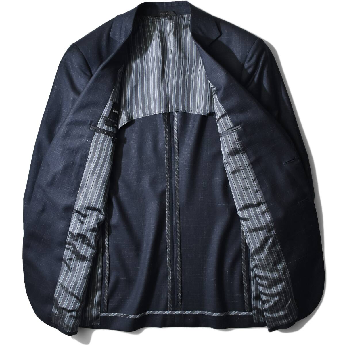 47 3万【ジョルジオアルマーニ 新品】最高峰仕立てモデルGEORGE 47 3万【ジョルジオアルマーニ 新品】最高峰仕立てモデルGEORGE