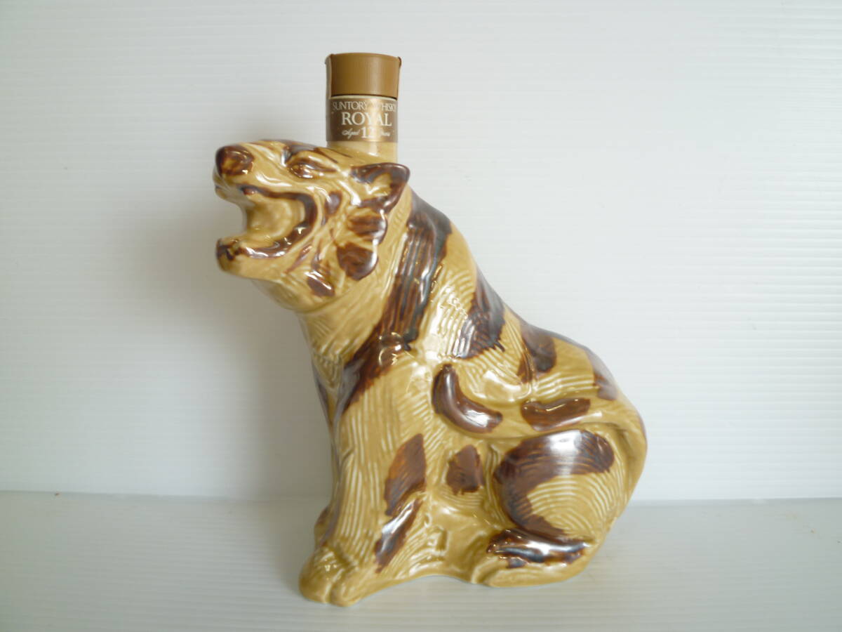 68864◇古酒/未開栓 Suntory/サントリー ローヤル 12年 干支 寅 68864◇古酒/未開栓 Suntory/サントリー ローヤル 12年 干支 寅