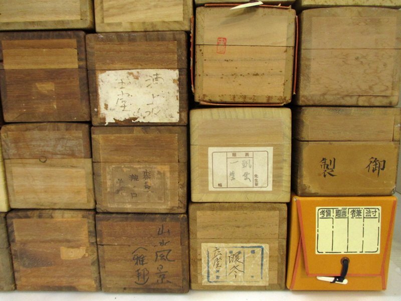 大量おまとめ! 掛軸 150本以上 箱付有 書画 水墨画 山水 花鳥 大量おまとめ! 掛軸 150本以上 箱付有 書画 水墨画 山水 花鳥