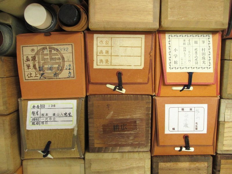 大量おまとめ! 掛軸 150本以上 箱付有 書画 水墨画 山水 花鳥 大量おまとめ! 掛軸 150本以上 箱付有 書画 水墨画 山水 花鳥