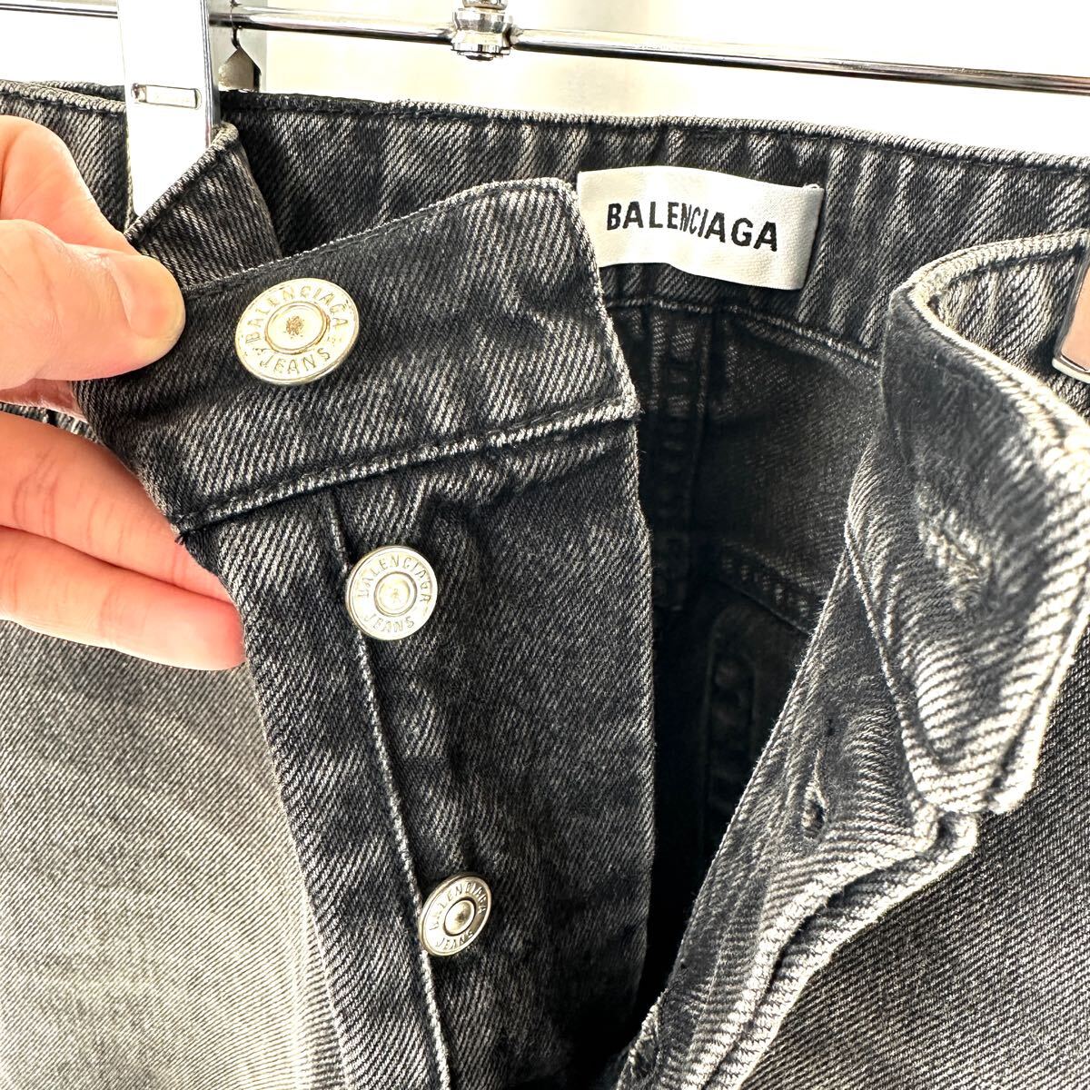 希少 BALENCIAGA バレンシアガ 2021 デニムパンツ ストレート 希少 BALENCIAGA バレンシアガ 2021 デニムパンツ ストレート