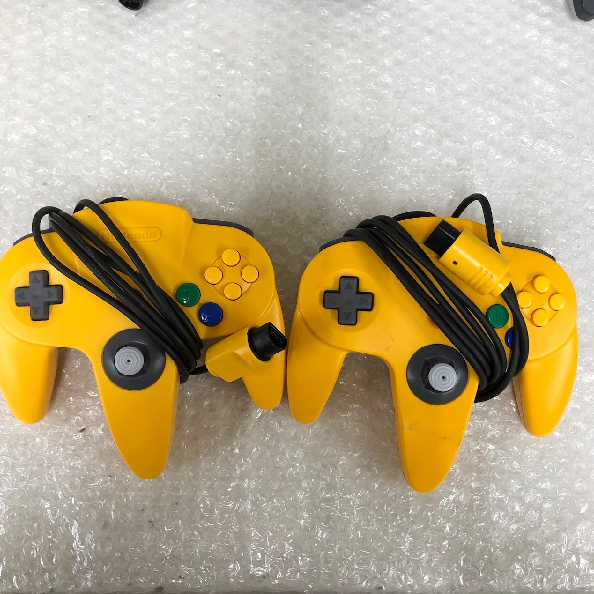 ジャンク品】任天堂 Nintendo ニンテンドー64 コントローラー 18 ジャンク品】任天堂 Nintendo ニンテンドー64 コントローラー 18