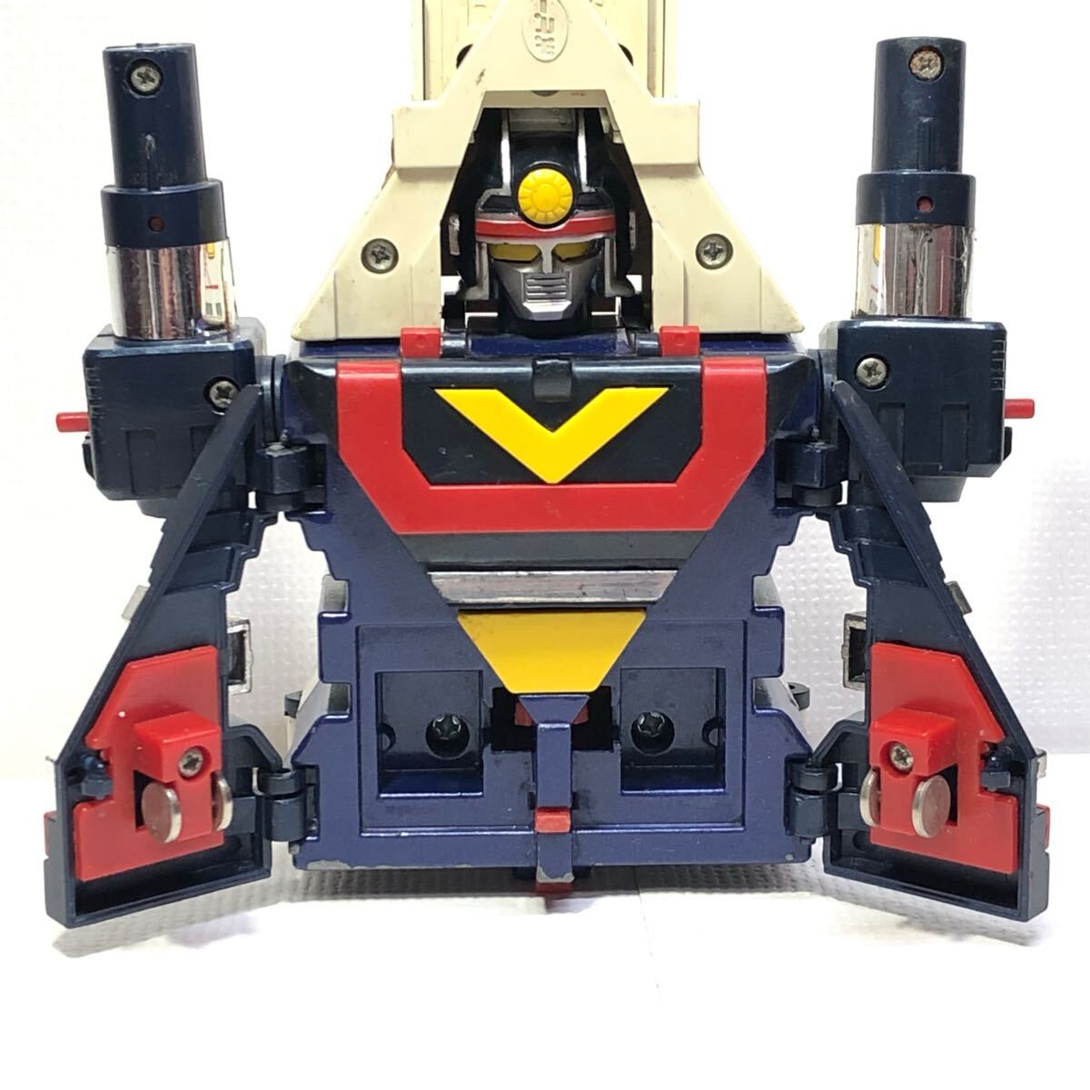 超合金 サンバルカン DX 太陽戦隊 ロボ GB-32 欠品あり 当時物 超合金 サンバルカン DX 太陽戦隊 ロボ GB-32 欠品あり 当時物