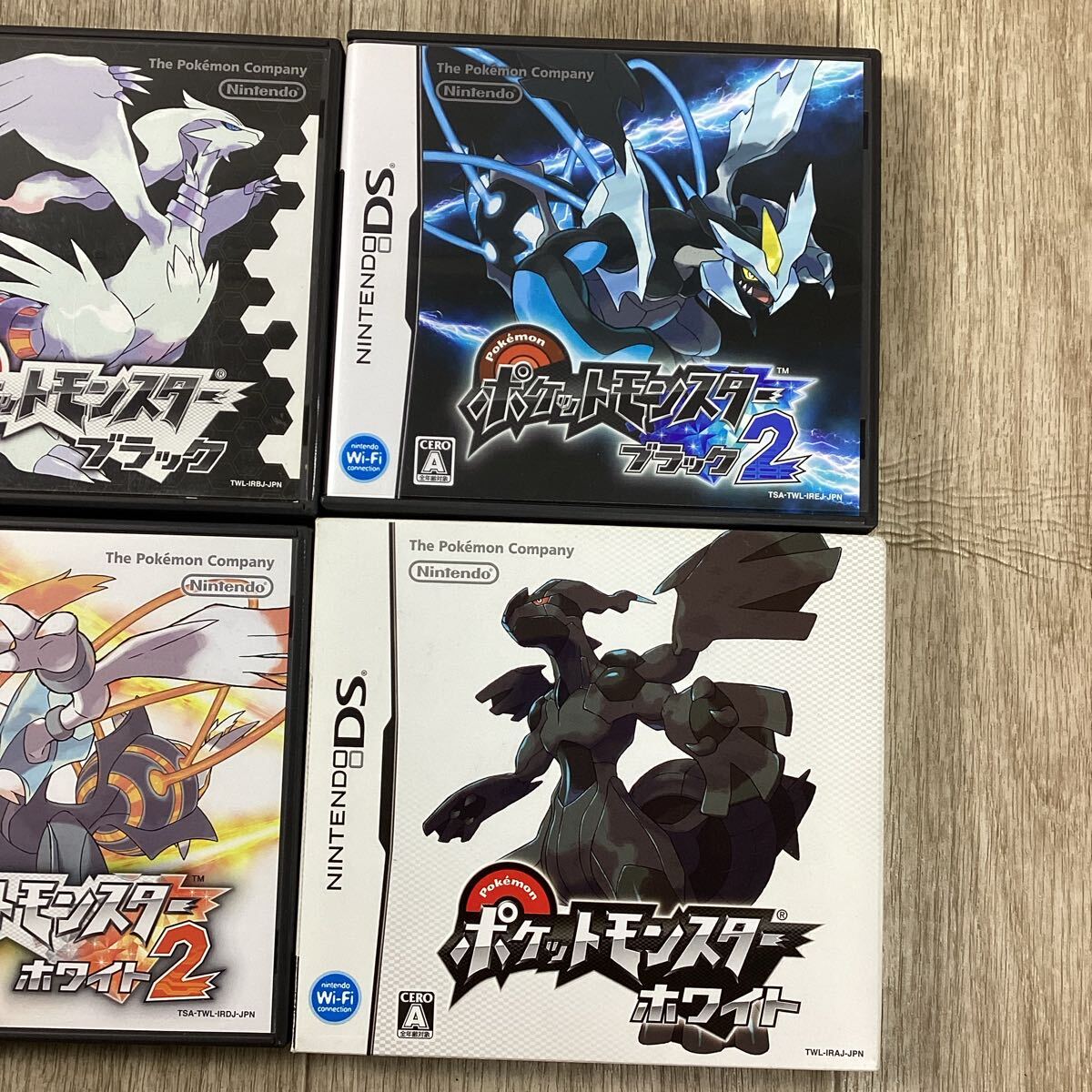 t4228 DS ポケットモンスター BW BW2 4本セット まとめ売り t4228 DS ポケットモンスター BW BW2 4本セット まとめ売り