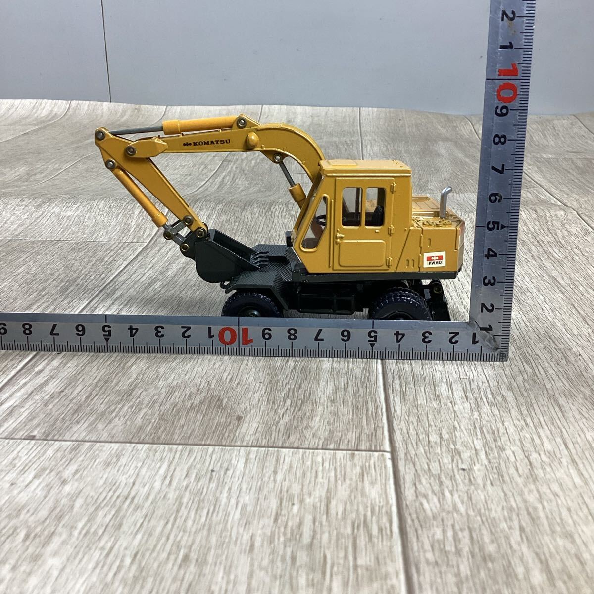 o43116 ダイアペット K-51 コマツホイール式パワーショベル PW60 o43116 ダイアペット K-51 コマツホイール式パワーショベル PW60