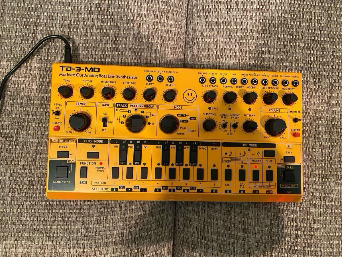 Yahoo!オークション - 美品 Behringer TD-3-MO ベースシンセ Yahoo!オークション - 美品 Behringer TD-3-MO ベースシンセ