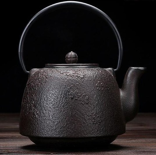 新入荷☆ 南部鉄器 老鉄瓶☆桜の花 急須 提梁壺 対応 鉄やかん