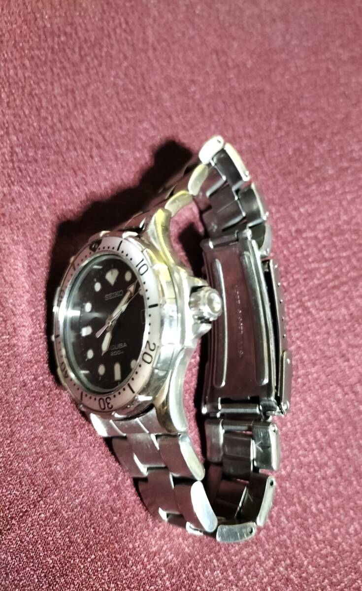 SEIKO セイコー SCUBA 200M 7N35-6000 クォーツ 黒文字 SEIKO セイコー SCUBA 200M 7N35-6000 クォーツ 黒文字