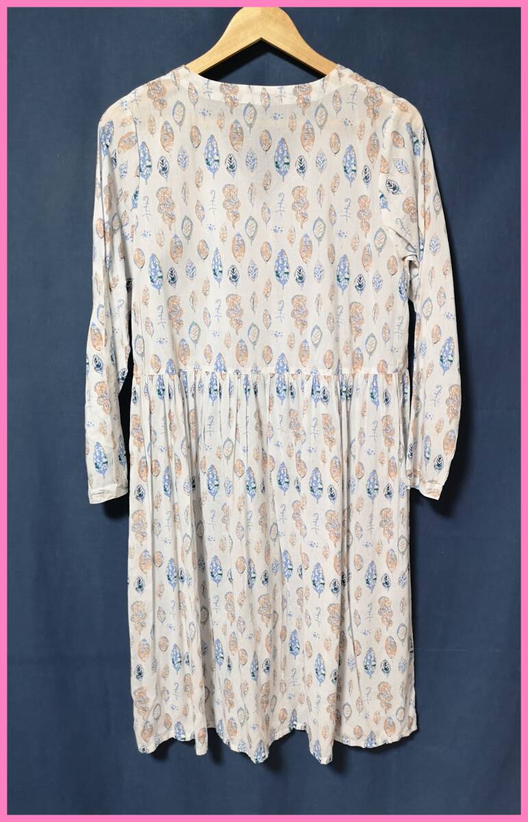 ＷＨ‐４４６春夏☆サンプル品☆送料込み☆即決☆ナチュラル系☆綿レーヨン☆Mサイズ☆ワンピース☆オフホワイト系☆透け感有り☆葉っぱ柄