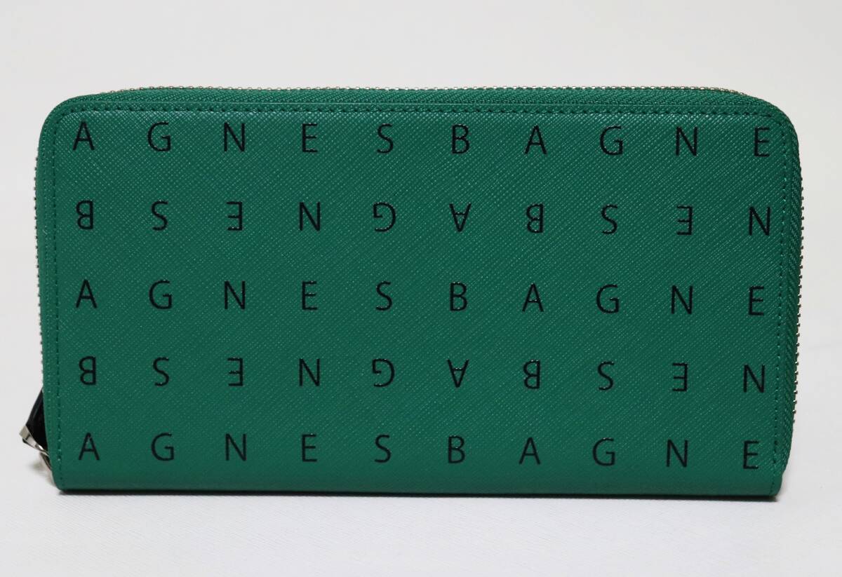 agnes b アニエスベー》箱付新品 定価26 400円 アルファべット柄 agnes b アニエスベー》箱付新品 定価26 400円 アルファべット柄