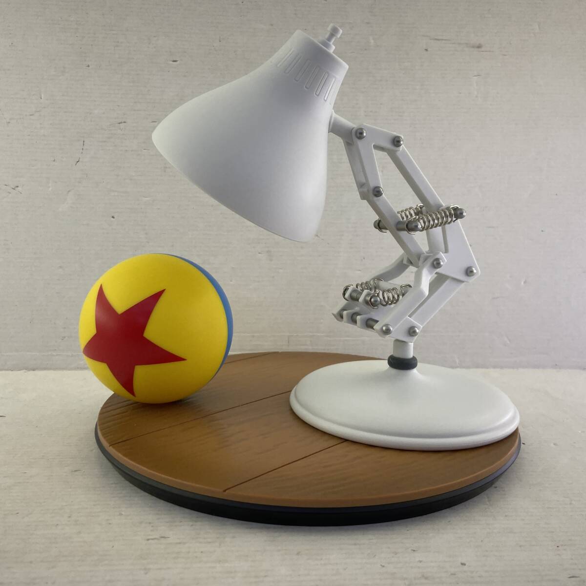 03w15397 PIXAR ハッピーくじ フィギュア 2点 まとめ A賞 03w15397 PIXAR ハッピーくじ フィギュア 2点 まとめ A賞
