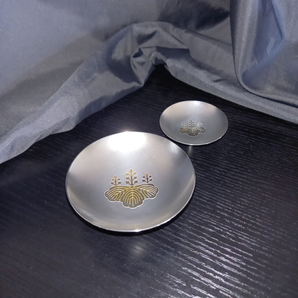 126g五七桐SILVER銀杯銀盃シルバー 酒器洋銀刻印あり金工芸金張 126g五七桐SILVER銀杯銀盃シルバー 酒器洋銀刻印あり金工芸金張