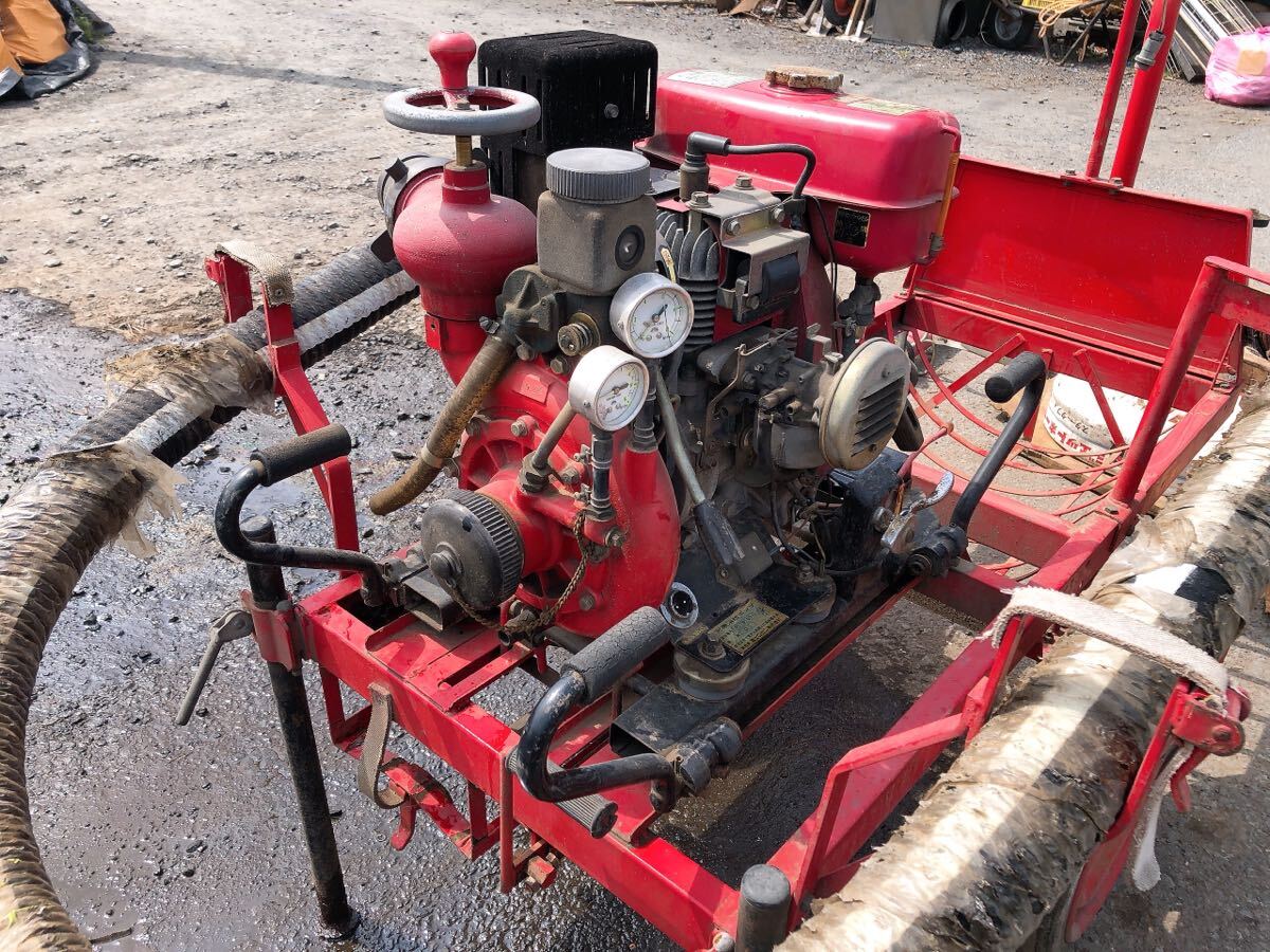 中古 富士ロビン 可搬消防ポンプ C-1 エンジン P303BS 未使用 中古 富士ロビン 可搬消防ポンプ C-1 エンジン P303BS 未使用