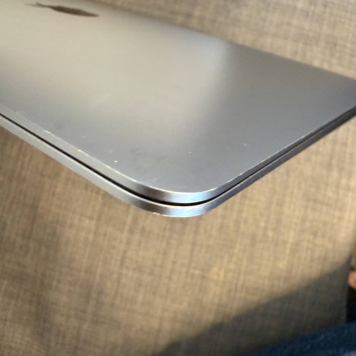 Macbook Air 2018 (16GB, 512GB) 13インチ美品, Apple アップル Macbook Air 2018 (16GB, 512GB) 13インチ美品, Apple アップル