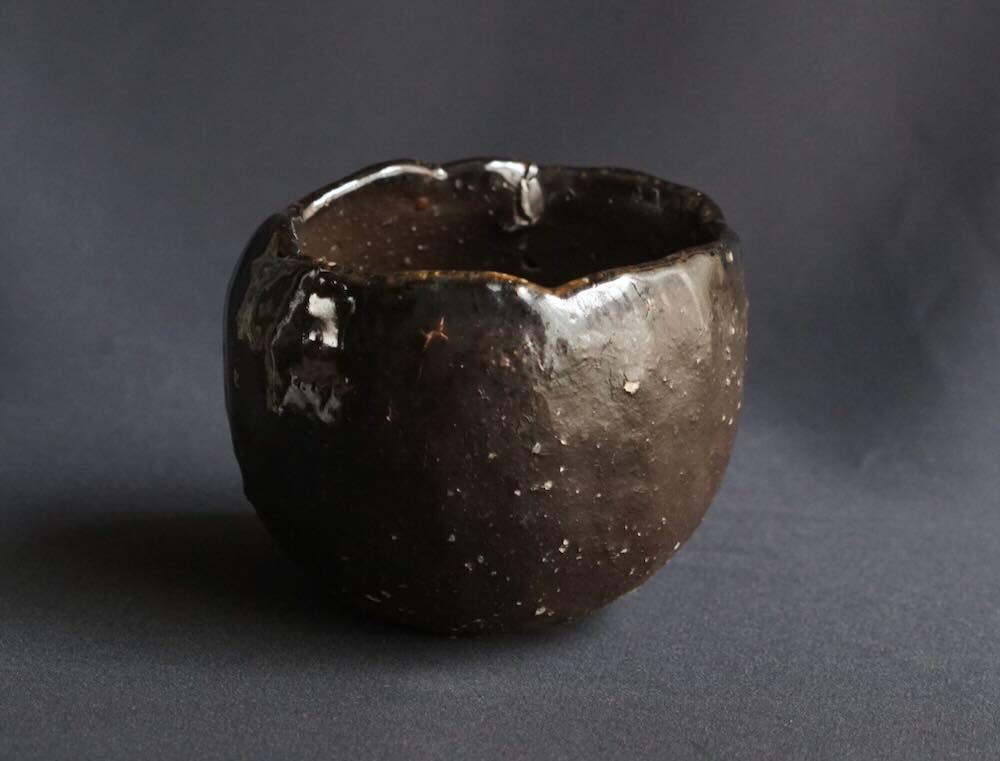 #XG316陶芸家・伊勢崎晃一朗・備前焼・角酒呑・②点・酒器・骨董・アンティーク Yahoo!オークション - 伊勢崎 晃一朗 (ISEZAKI Kouichirou) 備前