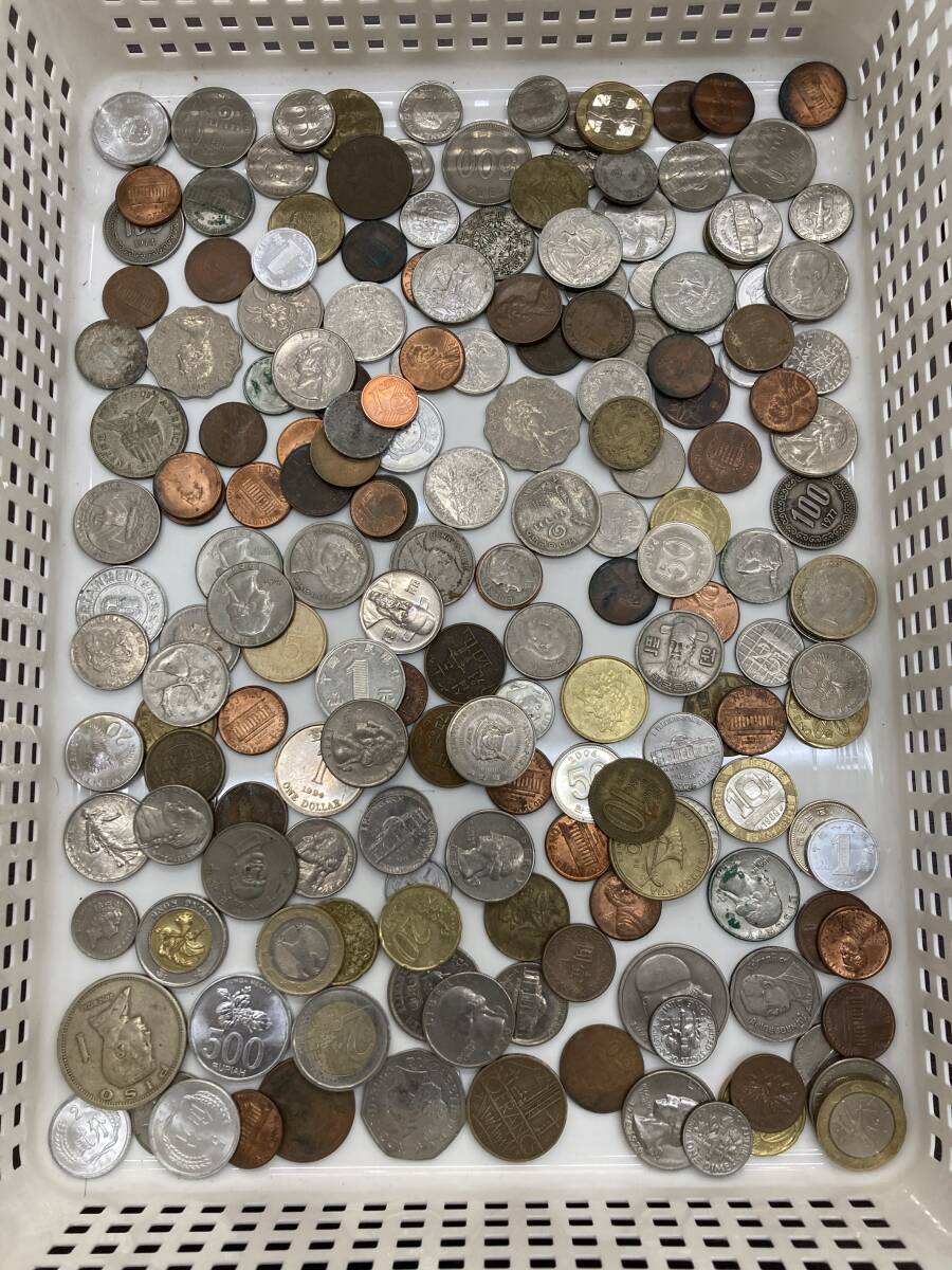 2550~3024】外国銭おまとめ 米ドル1ドル紙幣2枚 バチカンコイン 2550~3024】外国銭おまとめ 米ドル1ドル紙幣2枚 バチカンコイン