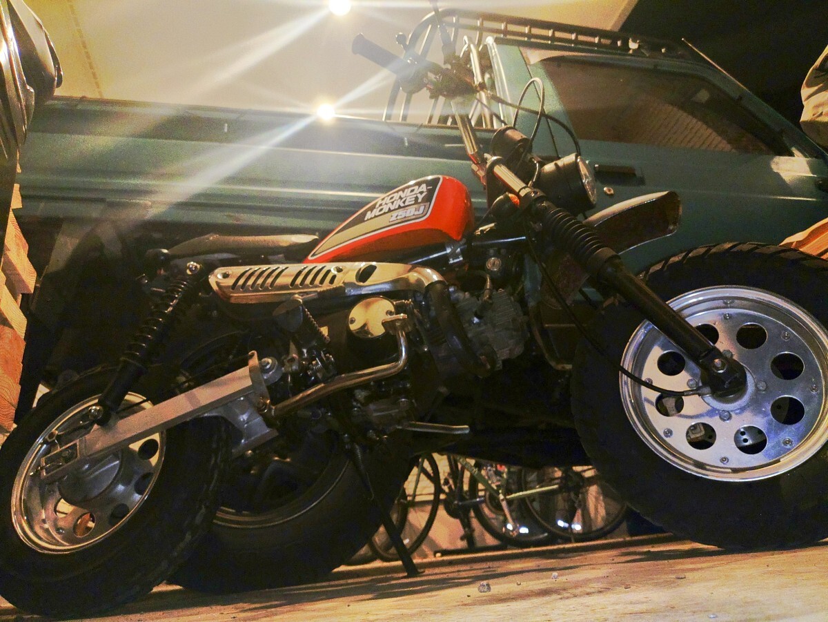 4Lモンキー Z50J 74年式 実働売り切り近場配達可 DAXエンジン 4Lモンキー Z50J 74年式 実働売り切り近場配達可 DAXエンジン