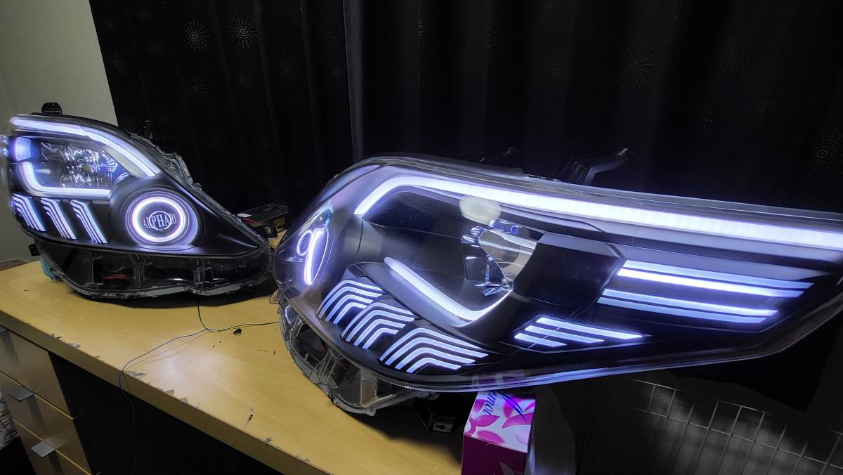 20系 アルファード ヘッドライト 加工　流れるウィンカー_画像3