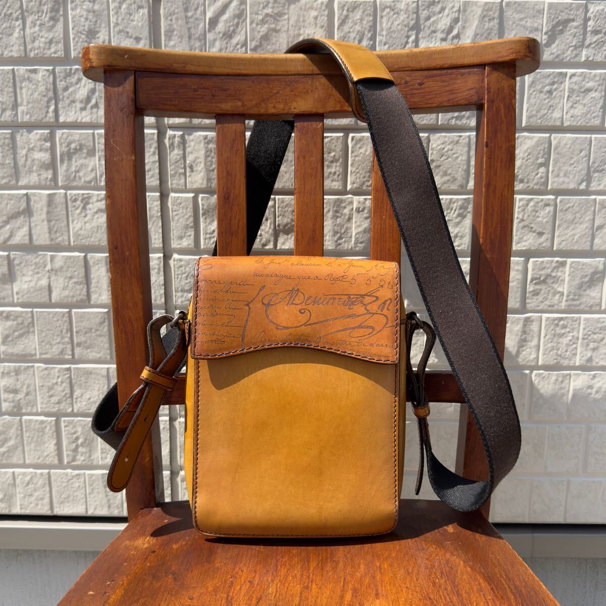 最初期 45万円 ベルルッティ マダムオルガ期 ラプティサコッシュ 最初期 45万円 ベルルッティ マダムオルガ期 ラプティサコッシュ