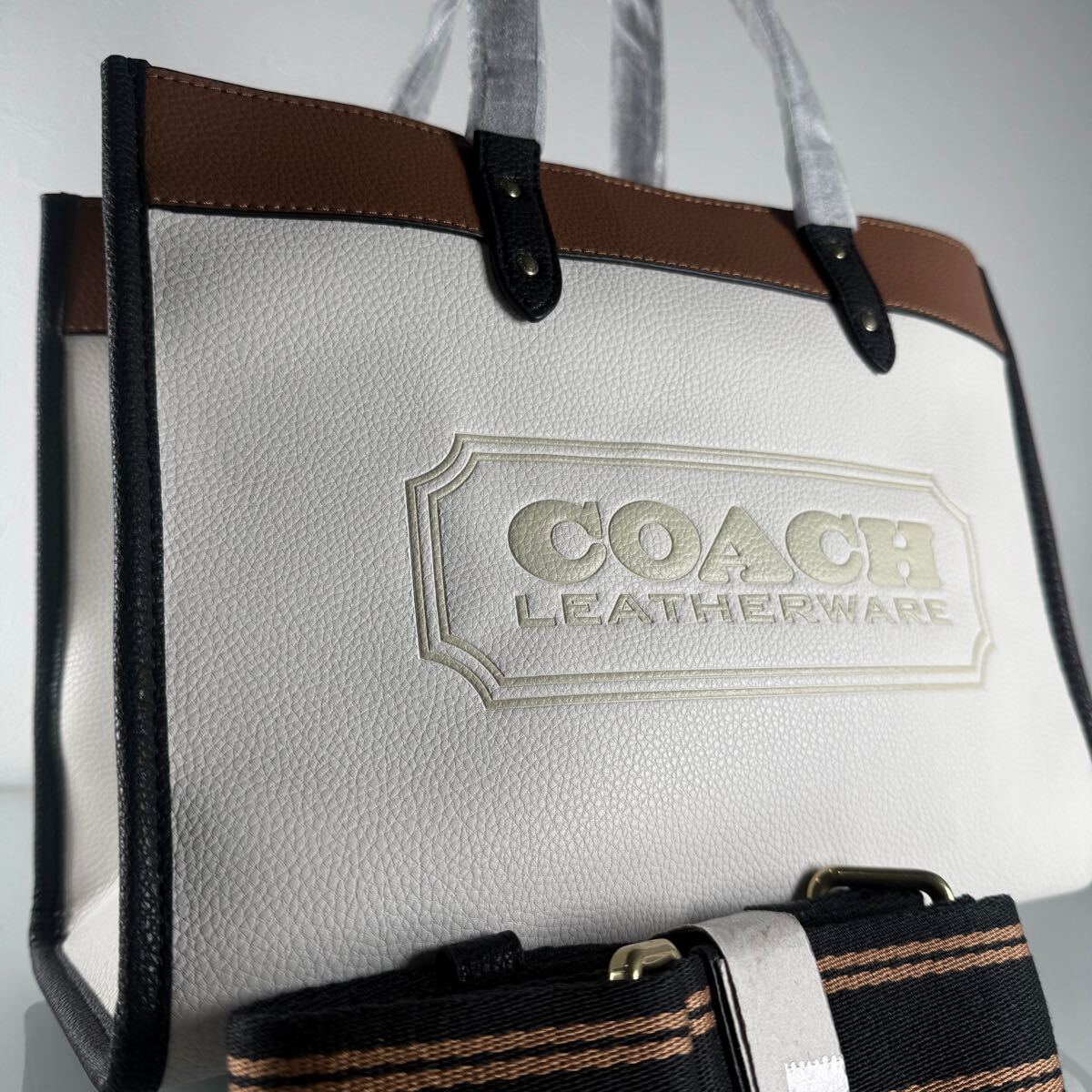 1円□完全未使用□ COACH コーチ ロゴ トートバッグ ビジネス 1円□完全未使用□ COACH コーチ ロゴ トートバッグ ビジネス