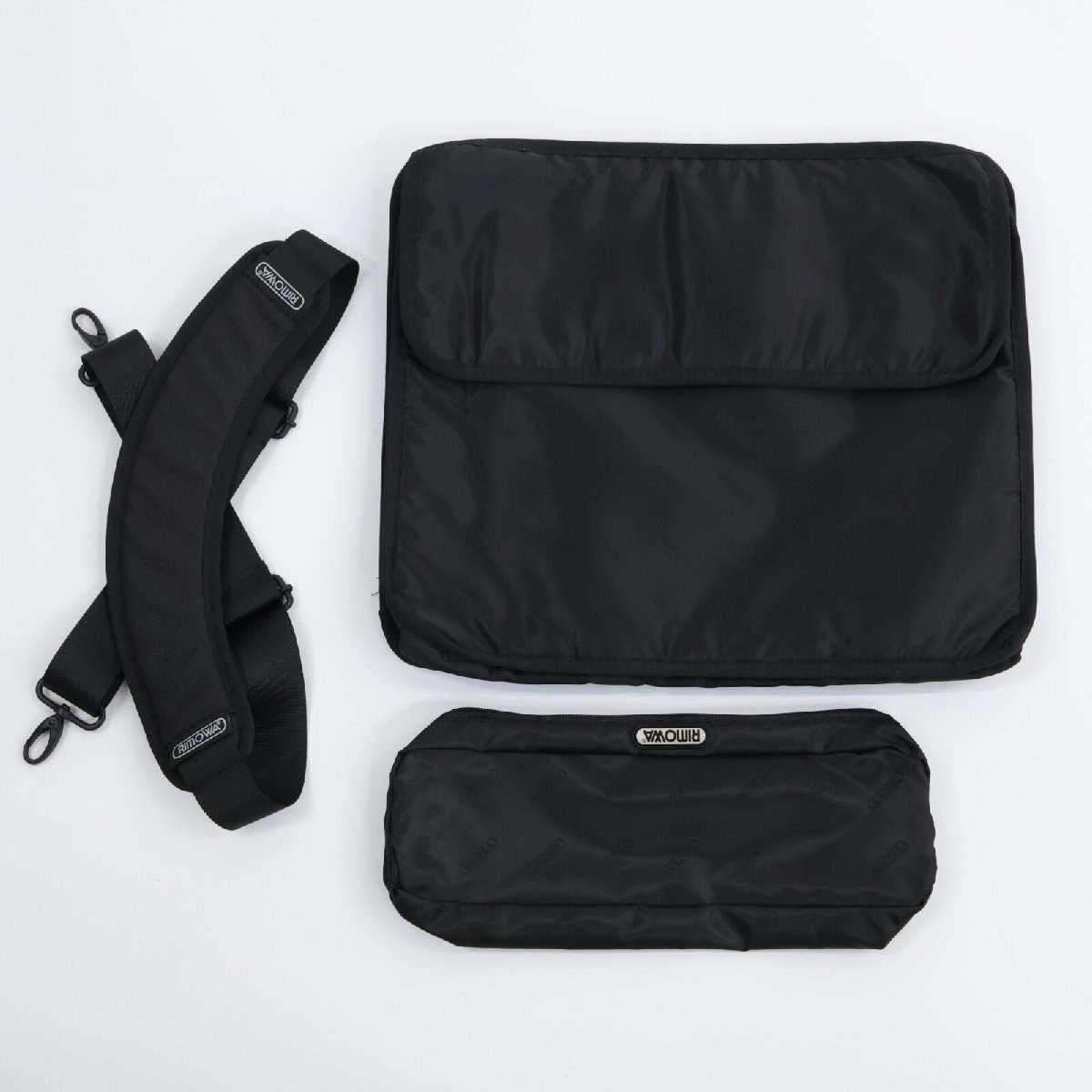美品/1円】 RIMOWA リモワ 881.12 LIMBO/リンボ 美品/1円】 RIMOWA リモワ 881.12 LIMBO/リンボ