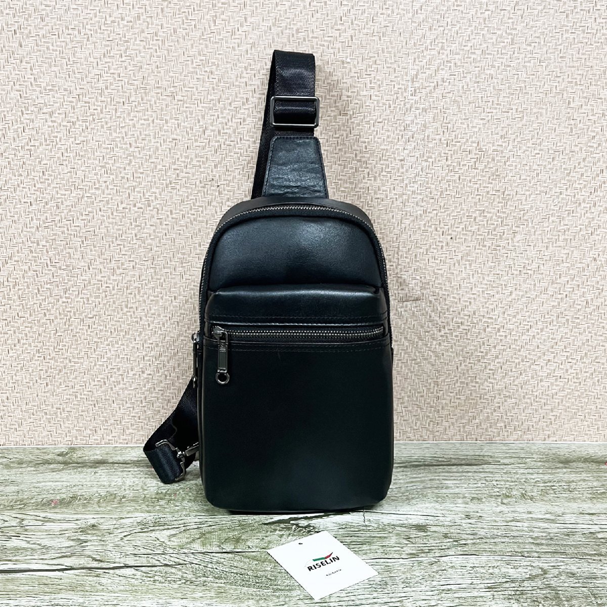 高級ヨーロッパ製※定価11万◇ブルガリア発※RISELIN ボディバッグ 高級ヨーロッパ製※定価11万◇ブルガリア発※RISELIN ボディバッグ