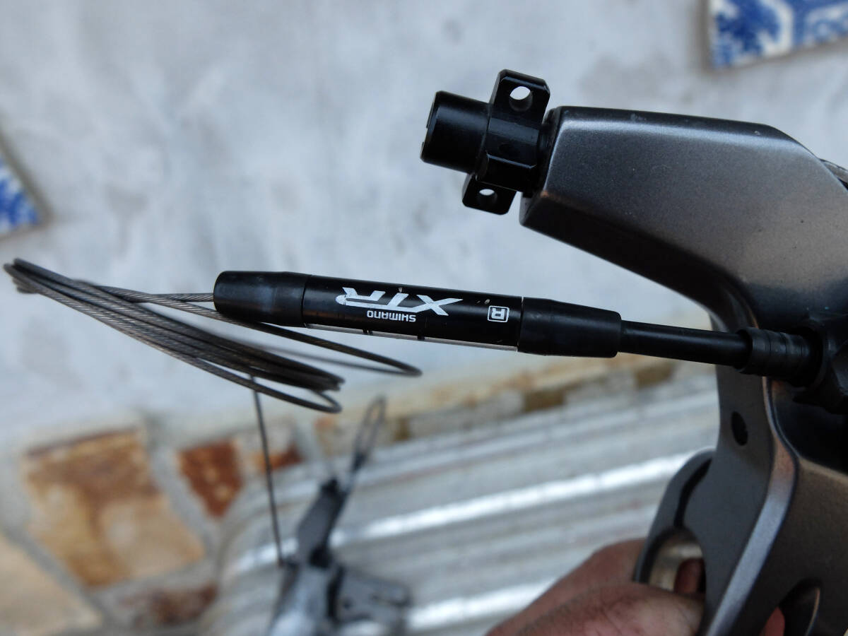 shimano XTR ST-M960 デュアルコントロールレバー シフトレバー 3x9s 中古　汚れ/傷あり/動きはスムーズでした。　 シマノ OLD MTB