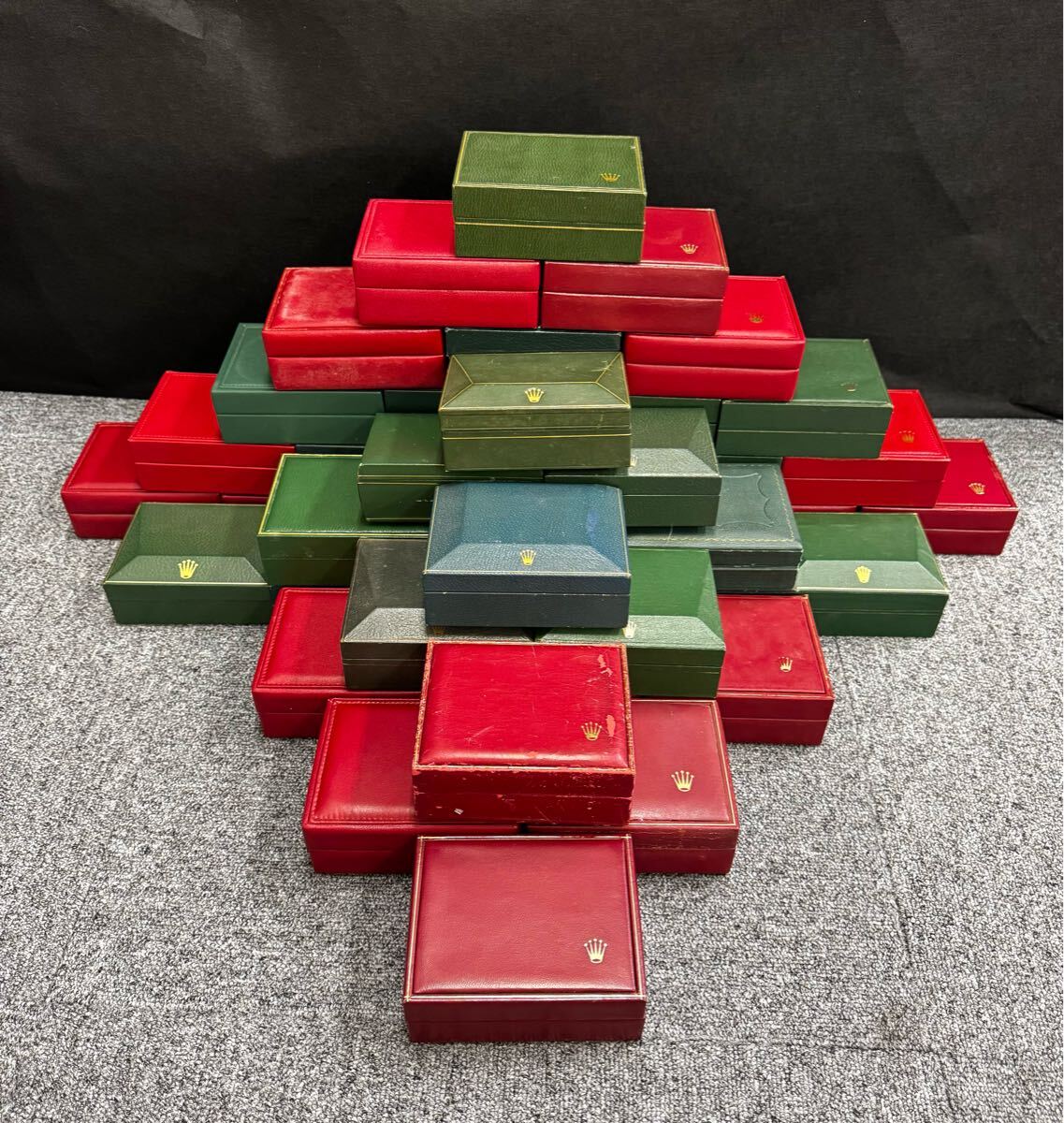 ロレックス箱 1円〜】 「ROLEX」 空箱 42箱 レディース 赤 ロレックス箱 1円〜】 「ROLEX」 空箱 42箱 レディース 赤