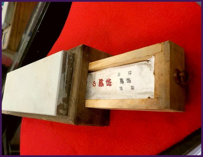 SP 玉鋼 岩崎 本物 日本剃刀 + 砥石 検 西洋剃刀 床屋 理容 SP 玉鋼 岩崎 本物 日本剃刀 + 砥石 検 西洋剃刀 床屋 理容