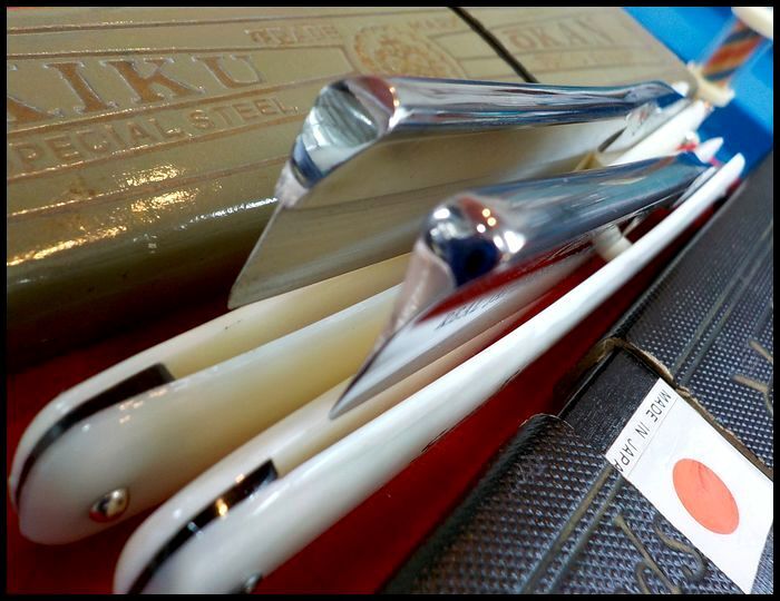 美 西洋剃刀 2本 玉鋼 製 等 検 床屋 理容 かみそり BARBER 砥石 美 西洋剃刀 2本 玉鋼 製 等 検 床屋 理容 かみそり BARBER 砥石