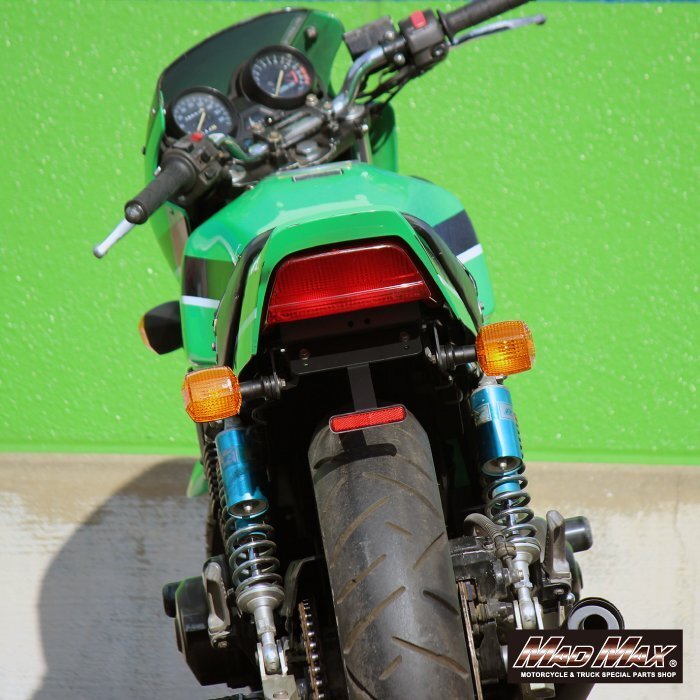 MADMAX バイク用品 KAWASAKI カワサキ ZRX400/ZRX400-II用 アルミ製 フェンダーレスキット ブラック ZR400E リアカウル ドレスアップ_画像3