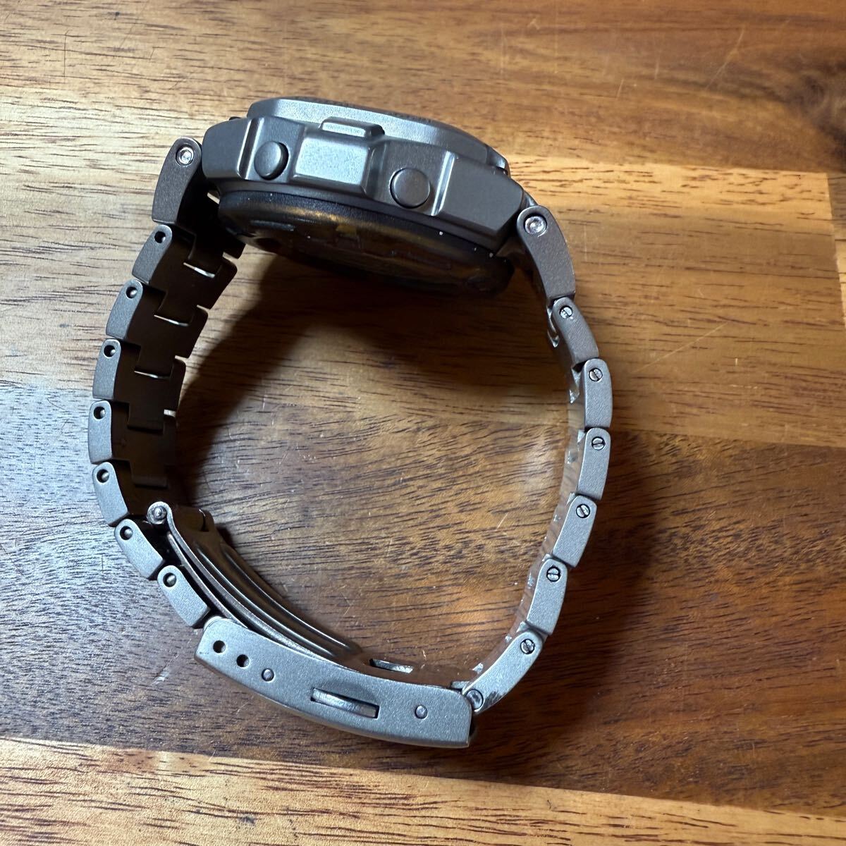 1円スタート】CASIO G-SHOCK 最高峰モデル MRG-110T 可動品 1円スタート】CASIO G-SHOCK 最高峰モデル MRG-110T 可動品
