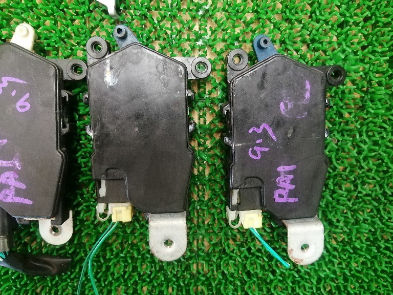 送料600円　スバル プレオ RA1 RA2 RV1 RV2 フロント/リア左右 リアゲート ドアロックアクチュエーター ドアロックソレノイド　一臺(tái)分