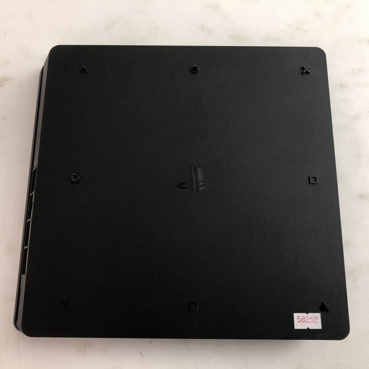 02w13829【1円~】SONY PlayStation4 (CUH-2000A) Jet Black 02w13829【1円~】SONY PlayStation4 (CUH-2000A) Jet Black