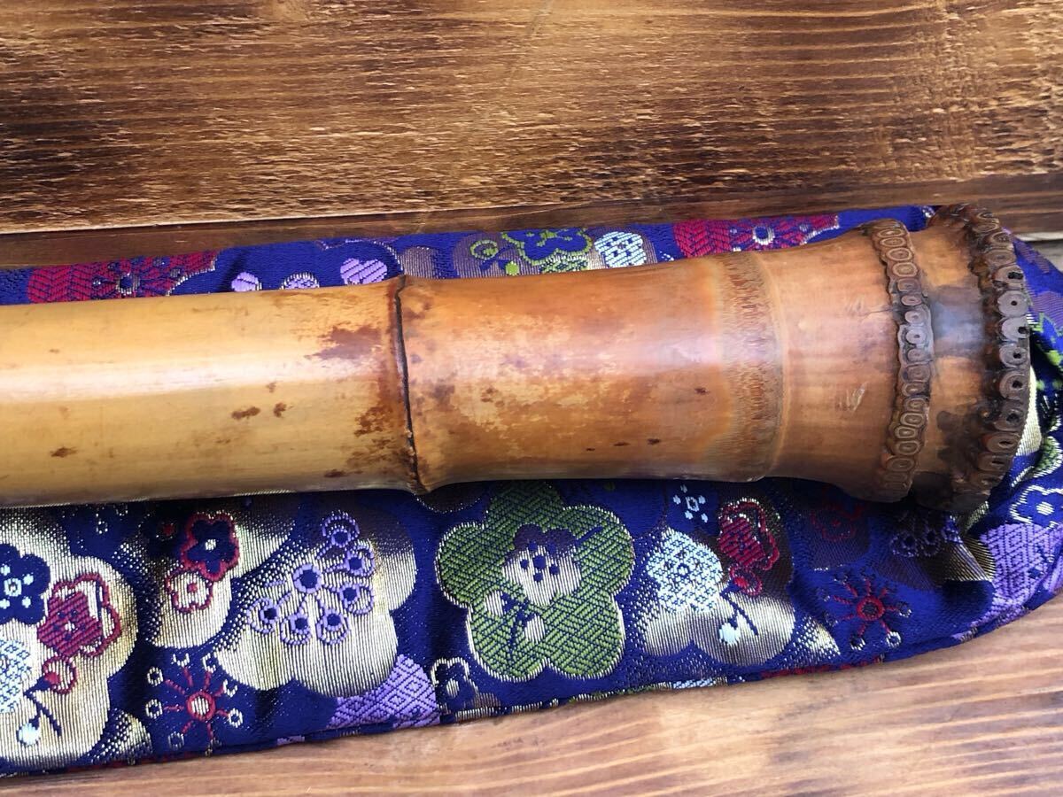 尺八/松月】 竹製 在銘 和楽器 管楽器 在銘 中継ぎ 銀三線 二本 尺八/松月】 竹製 在銘 和楽器 管楽器 在銘 中継ぎ 銀三線 二本