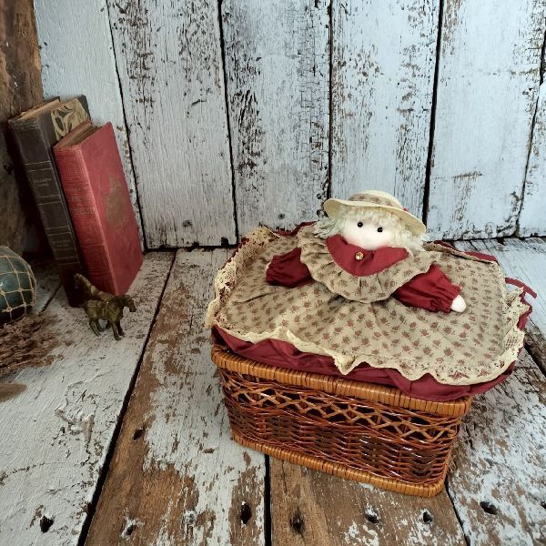 ヴィンテージ キルト人形 グラス バスケット ドール 小物入れ 芒草 籠 かご ナチュラル ファンシー ビンテージ レトロ アンティーク 古道具_画像1