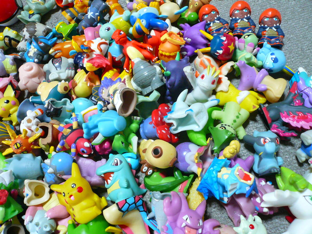 ☆ポケットモンスター 指人形 200体以上 モンスターボール ☆ポケットモンスター 指人形 200体以上 モンスターボール