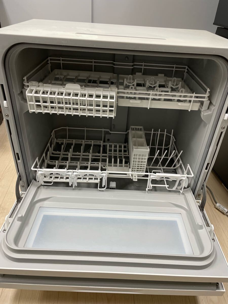 1スタ!Panasonic パナソニック 食器洗い乾燥機 NP-TH4-W 2021年 1スタ!Panasonic パナソニック 食器洗い乾燥機 NP-TH4-W 2021年