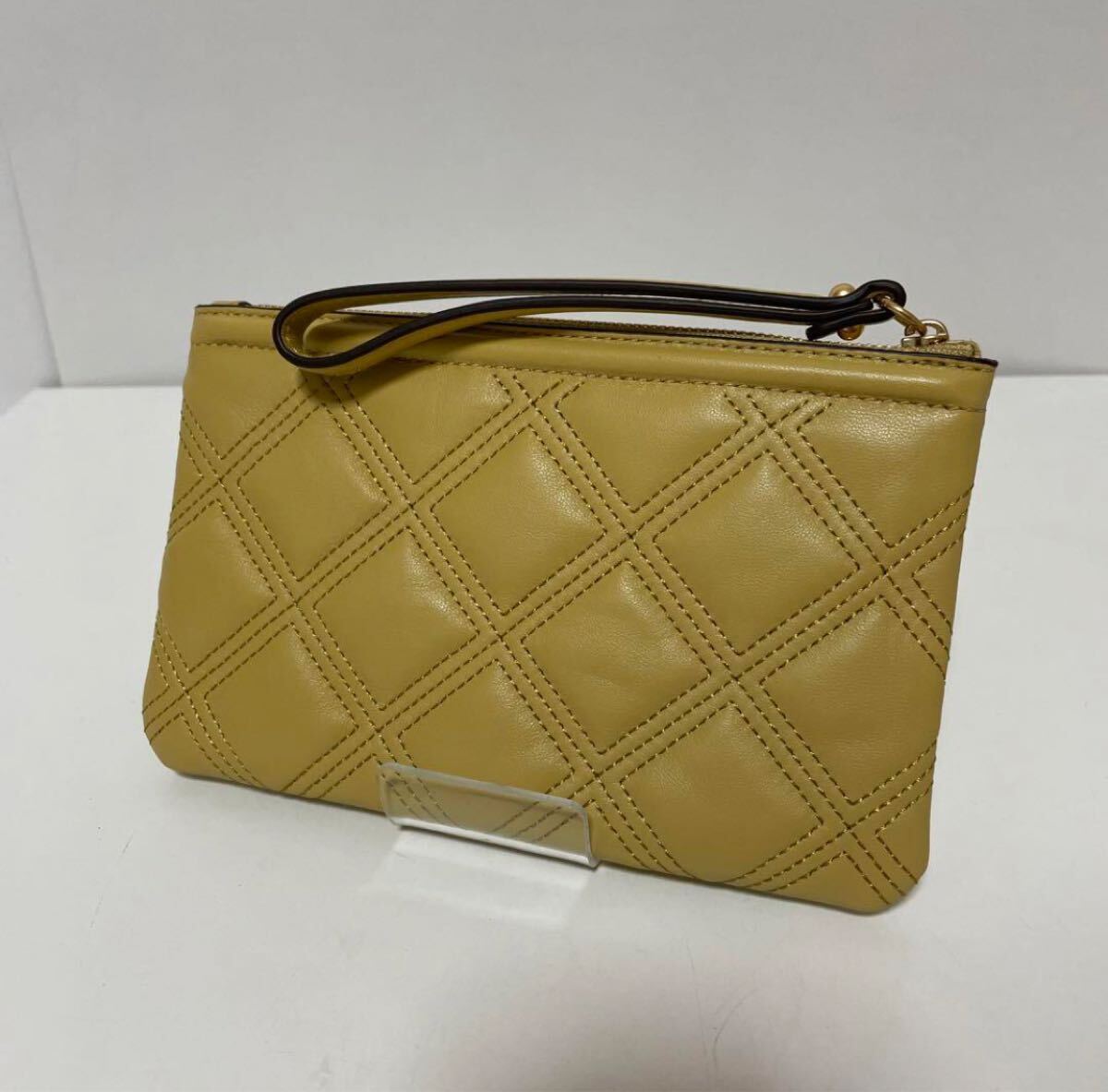TORY BURCH トリーバーチ キルティング ソフト リストレット TORY BURCH トリーバーチ キルティング ソフト リストレット