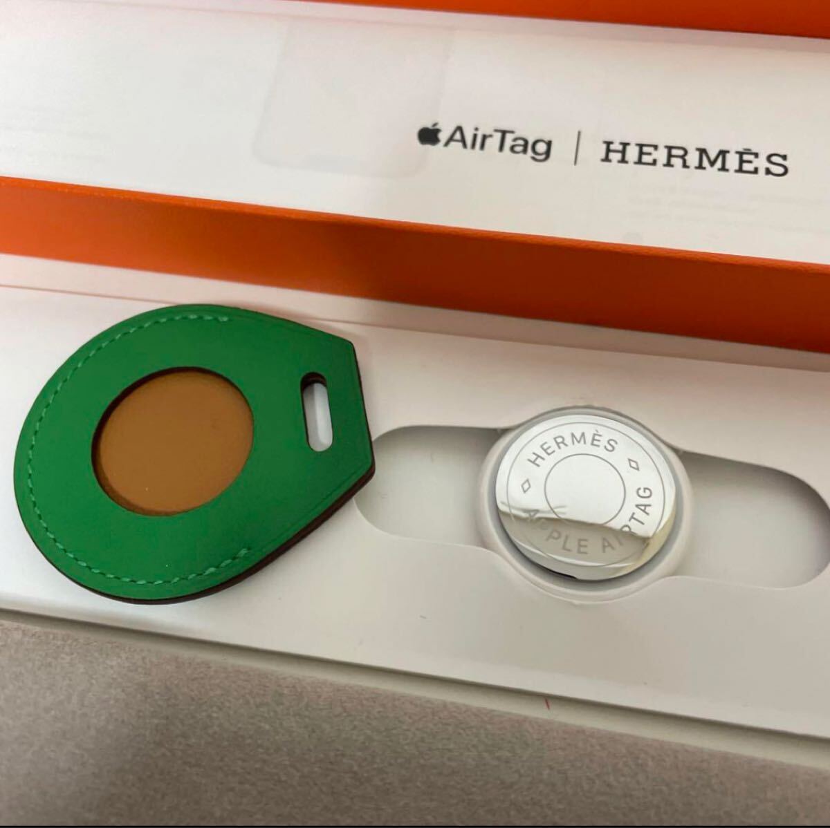 Apple AirTag Hermes アップル エルメス バッグチャーム Apple AirTag Hermes アップル エルメス バッグチャーム