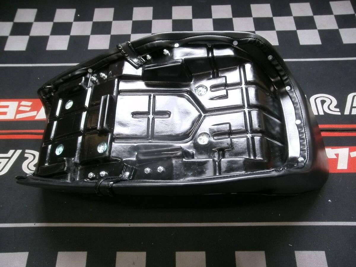 XJ400 XJ400D XJ550 オオカワ製 チョビ三段シート 別注1点物 XJ400 XJ400D XJ550 オオカワ製 チョビ三段シート 別注1点物