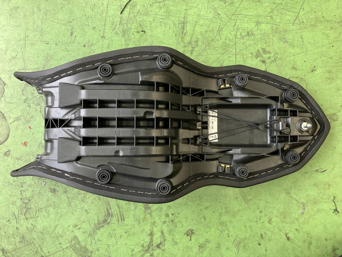 BMW F900R F900XR 純正オプション ローシート(BMW用)|売買され BMW F900R F900XR 純正オプション ローシート(BMW用)|売買され