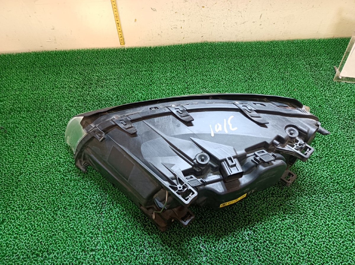 ボルボ 右 ヘッドライト S80 CBA-AB6324, 2007 #hyj NSP234440